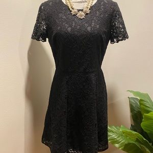 J Crew Black Evening Lace Overlay short sleeve dress size 4 Regular.